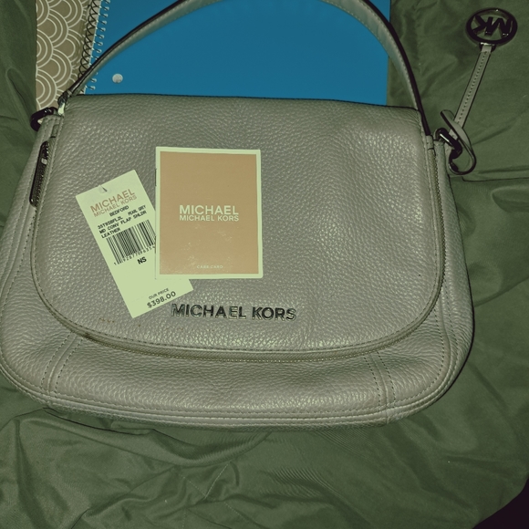 Handbag - Picture 2 of 3